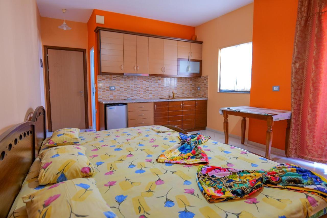 Vila Lida Sarandë Exteriör bild
