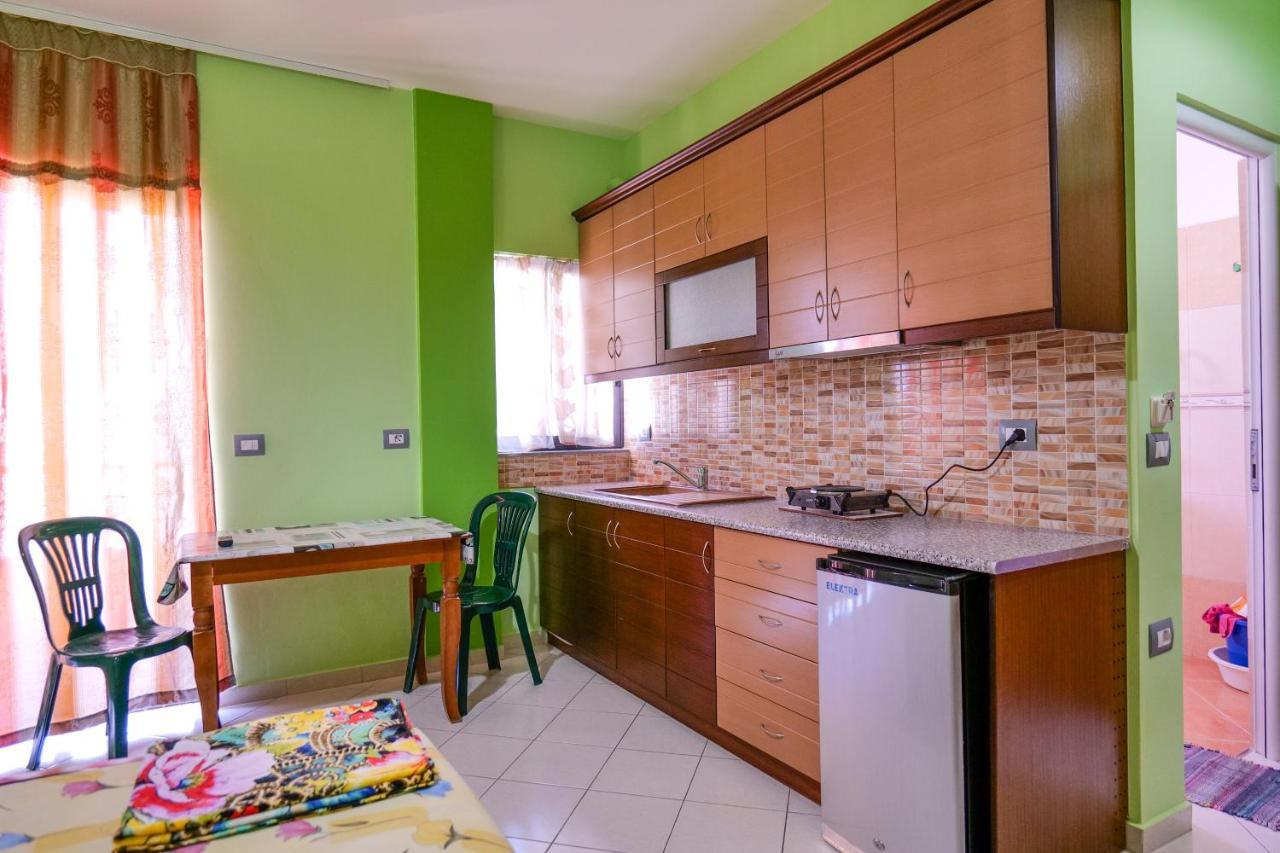 Vila Lida Sarandë Exteriör bild