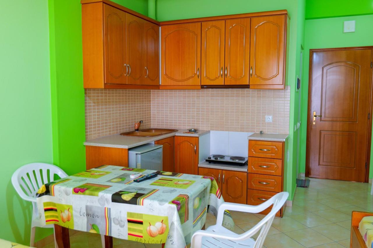 Vila Lida Sarandë Exteriör bild
