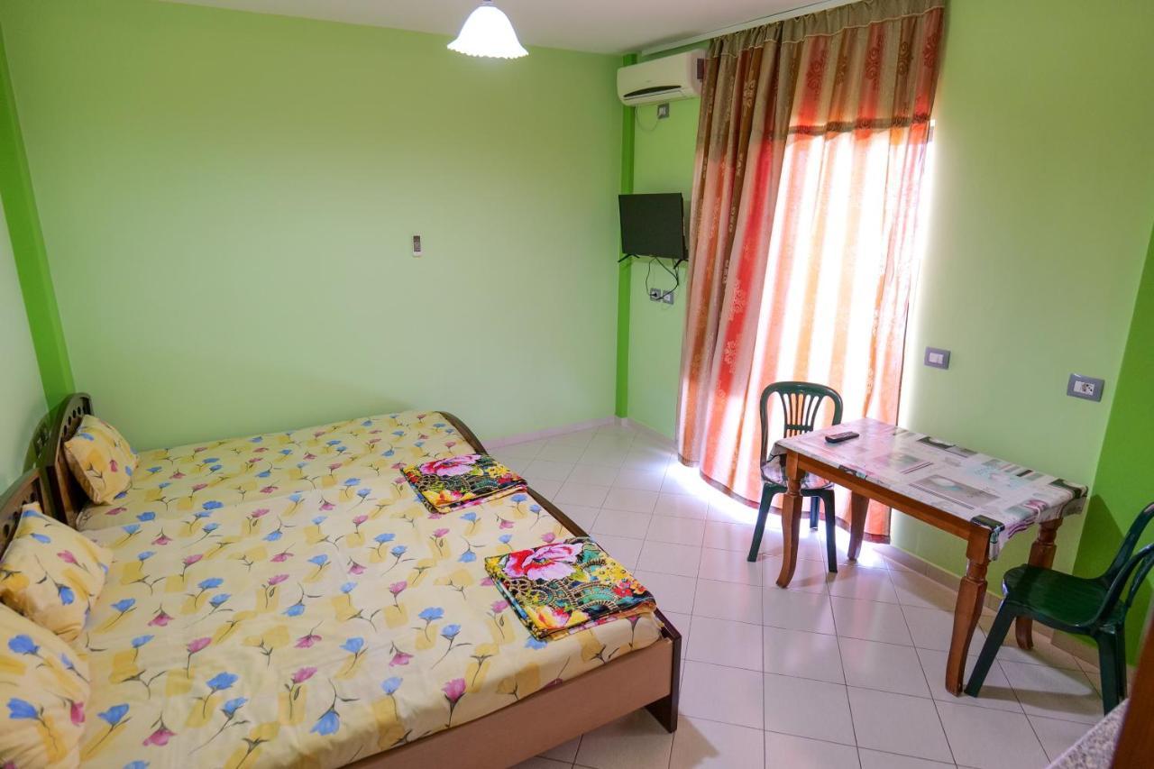 Vila Lida Sarandë Exteriör bild