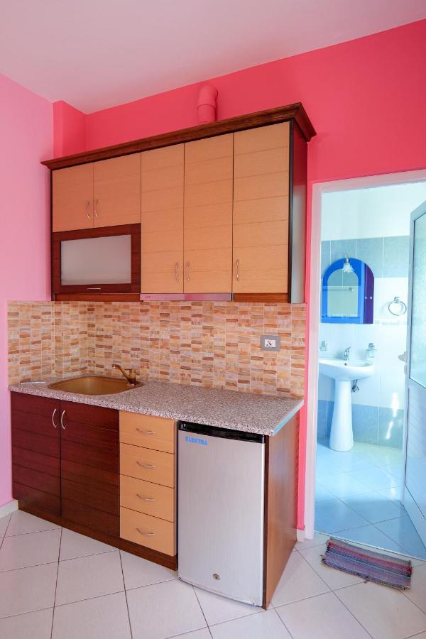 Vila Lida Sarandë Exteriör bild